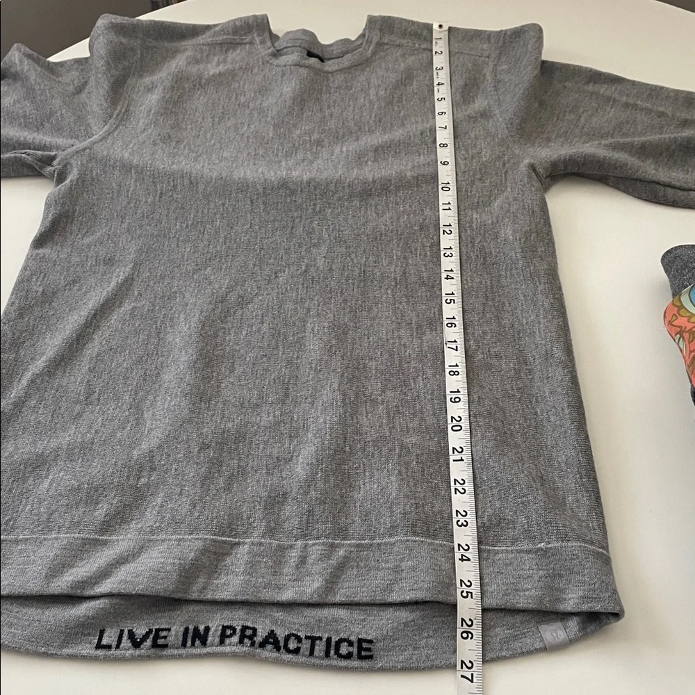 Lululemon Gray Crewneck‎ Sweater Live In Practice Logo Tag See Measurements